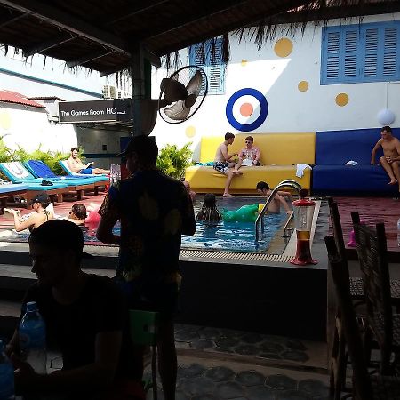 The Living Quarters Hostel 543 Siem Reap Exteriör bild