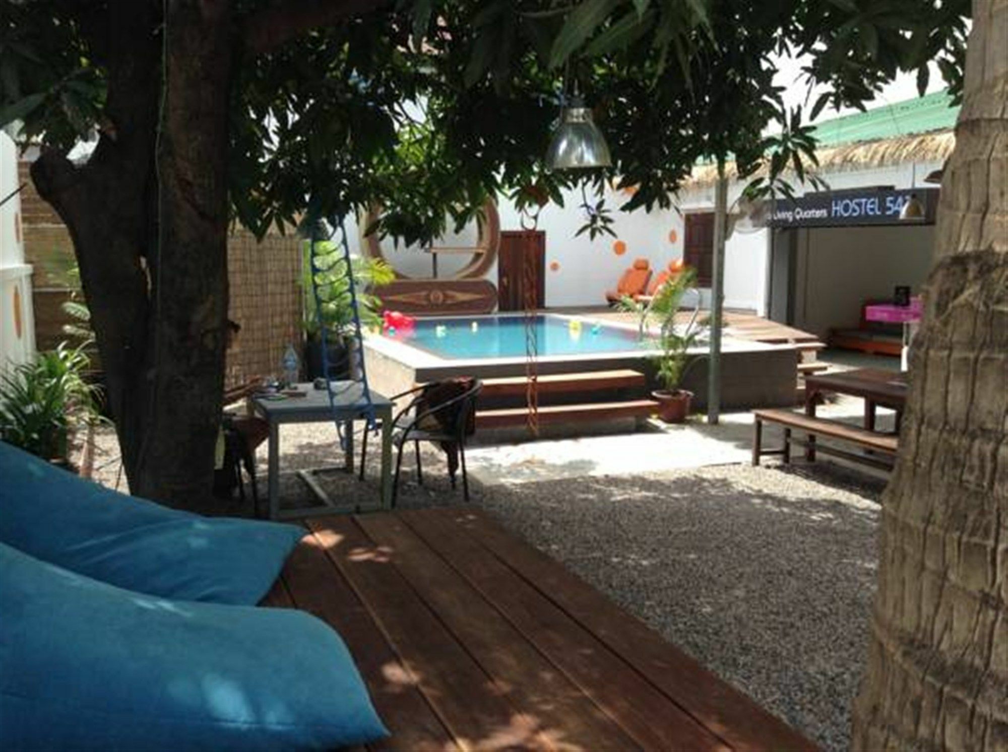 The Living Quarters Hostel 543 Siem Reap Exteriör bild